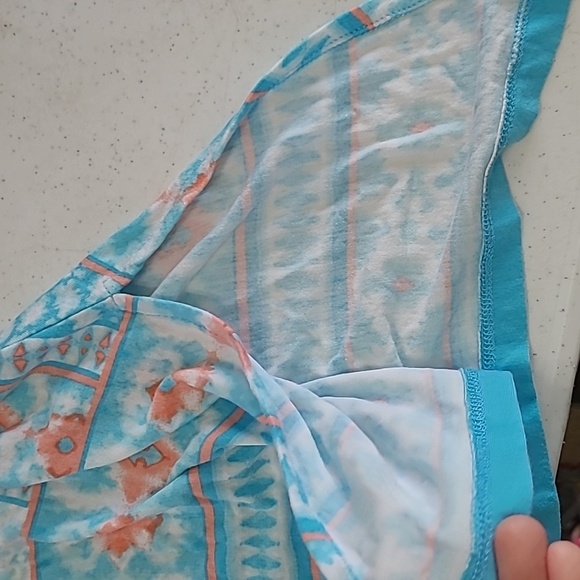 Ruby Rd Blue, White, & Salmon Patterned Tunic size 1X - Picture 5 of 7